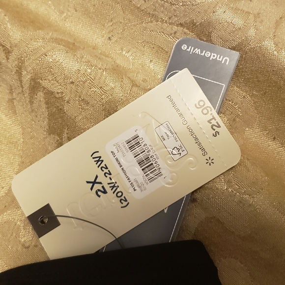 Swim top - Picture 3 of 3